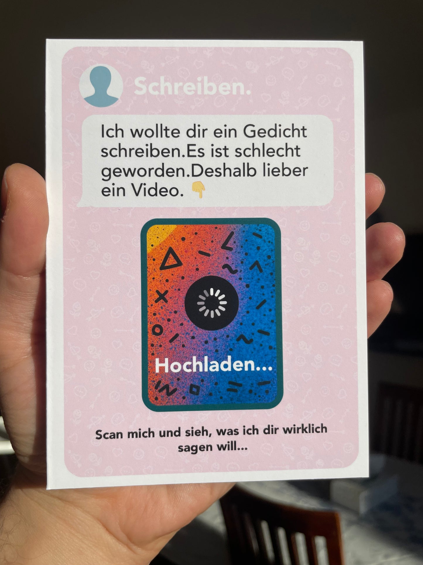 Romantische AR-Karte zum Hochladen deines Videos | Scan. Schau. Wow.