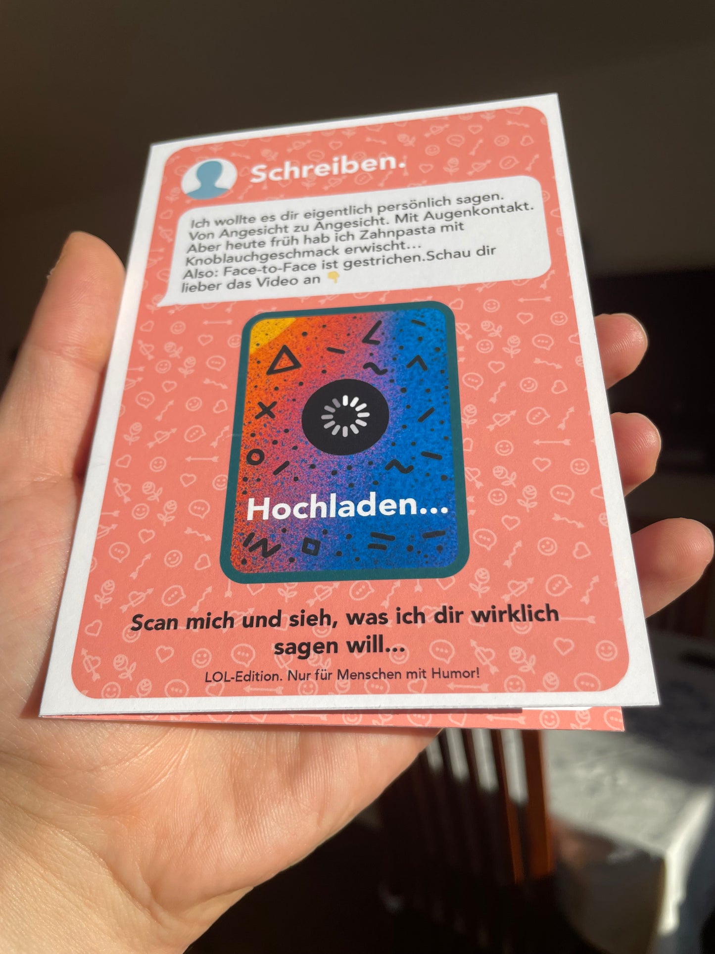 Einfach mal Danke sagen – mit deiner Stimme (LOL-edition) | AR-Karte mit Video Sag mehr als „Hi“ – AR-Postkarte im Chat-Stil mit persönlichem Clip