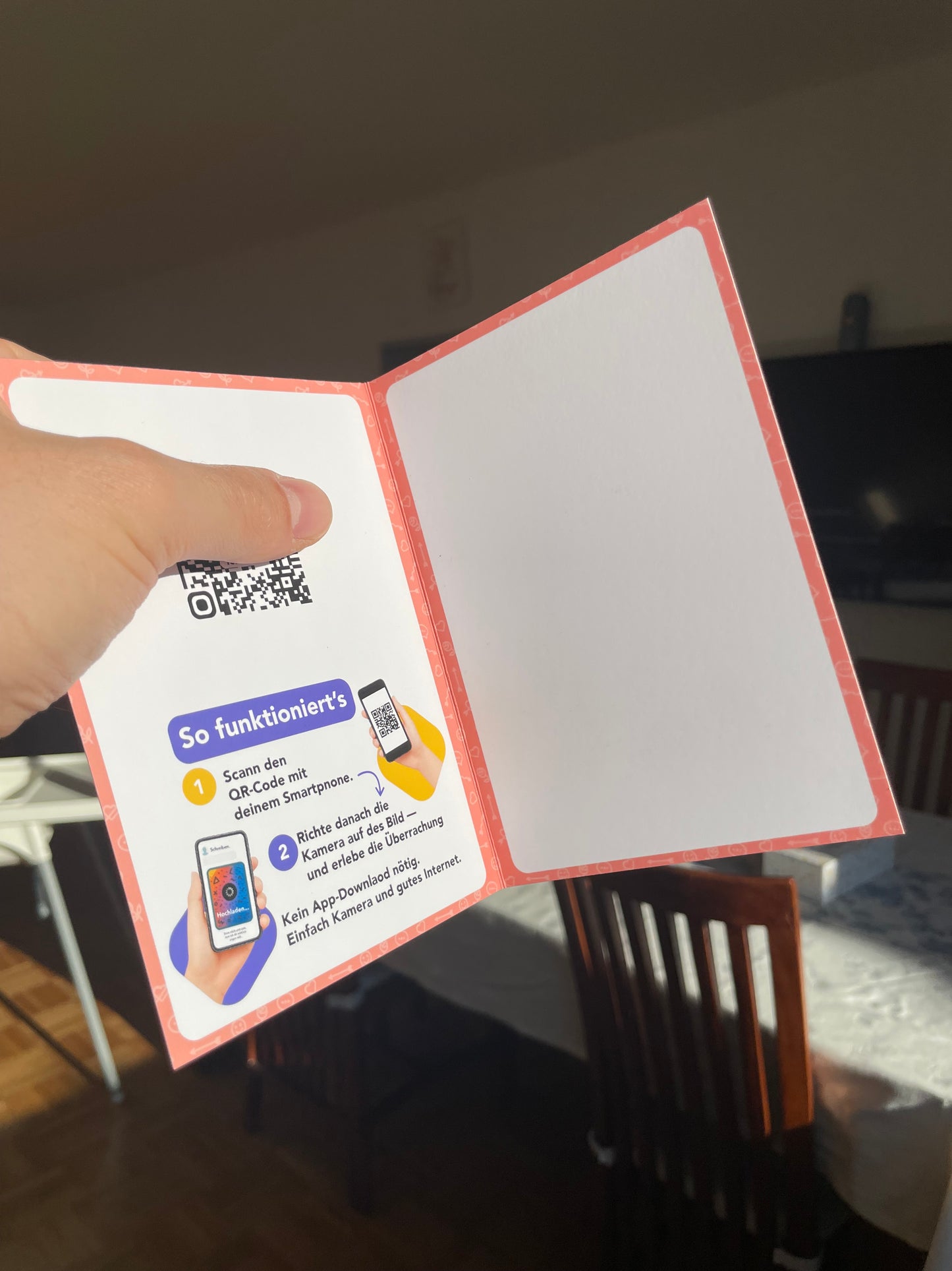 Einfach mal Danke sagen – mit deiner Stimme (LOL-edition) | AR-Karte mit Video Sag mehr als „Hi“ – AR-Postkarte im Chat-Stil mit persönlichem Clip