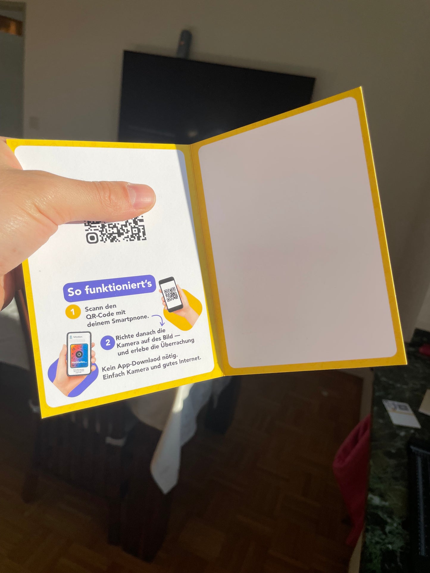 AR-Geburtstagskarte mit Video-Botschaft | Messenger-Look & QR-Code Happy Birthday zum Scannen! | Interaktive Karte mit persönlichem Video