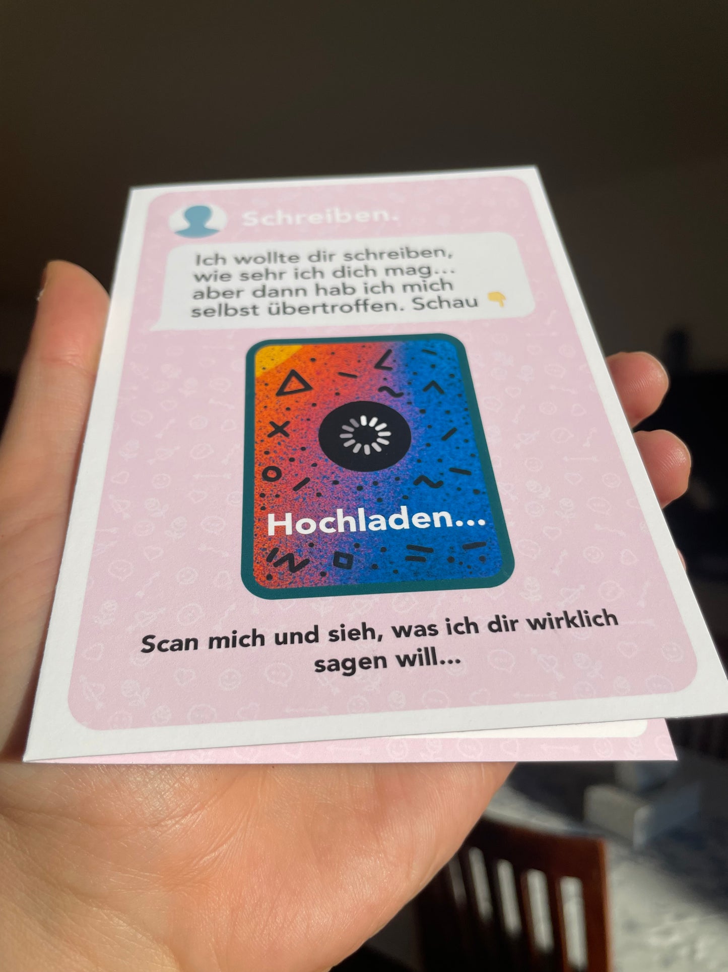 Romantische AR-Karte zum Hochladen deines Videos | Scan. Schau. Wow.