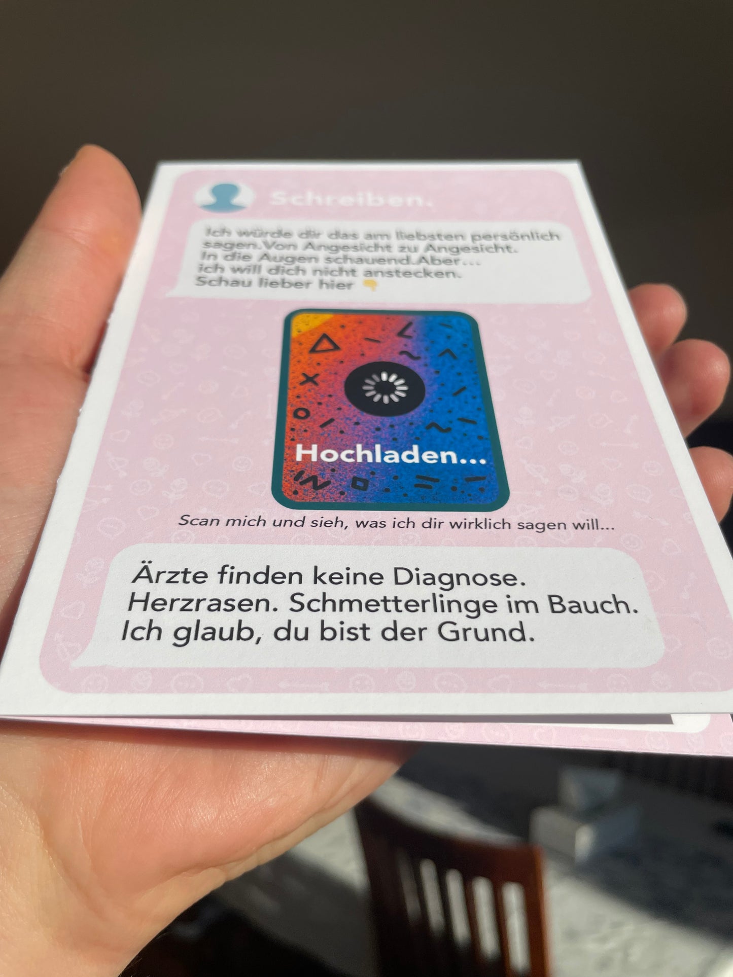 Romantische AR-Karte zum Hochladen deines Videos | Scan. Schau. Wow.