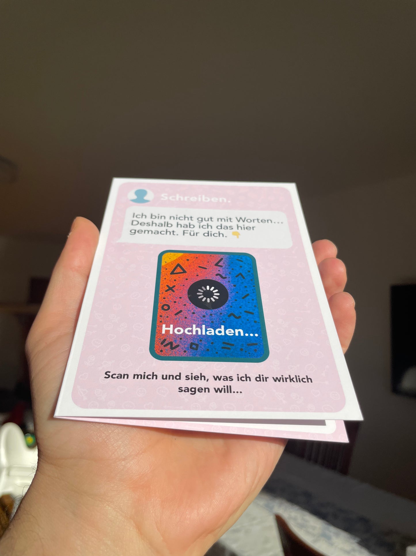 Romantische AR-Karte zum Hochladen deines Videos | Scan. Schau. Wow.